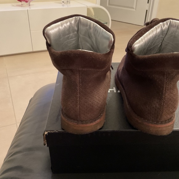 Authentic Chanel Suede Lace Up Booties CC Logo size 10.5 fits size 9 US. - Picture 4 of 7